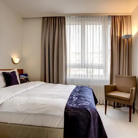 Hotel Beaulac Neuchâtel Quarto foto